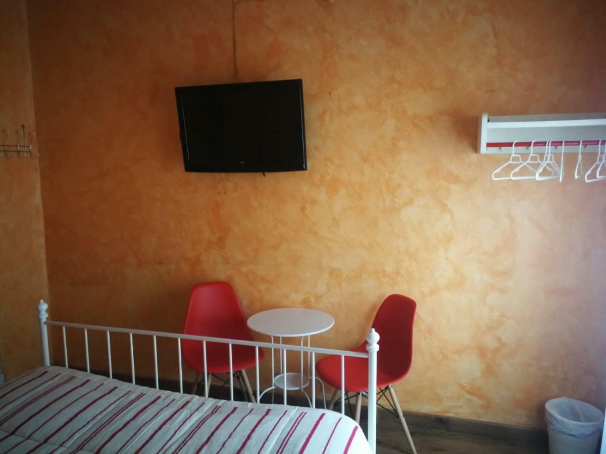 Hospedaje Menendez Pelayo Santander Exterior photo