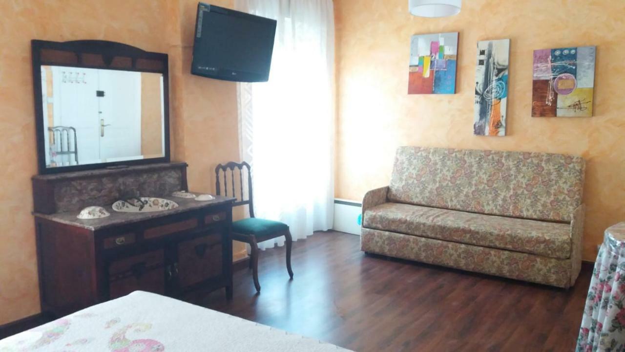 Hospedaje Menendez Pelayo Santander Exterior photo